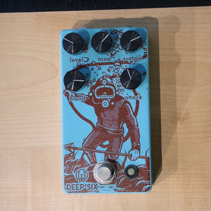 DISPLAY - Walrus Audio Deep Six Compressor V3 Guitar Effects Pedal
