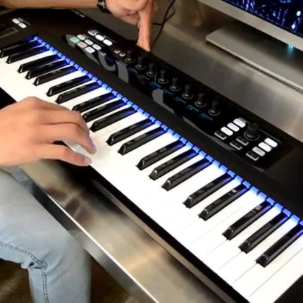 Native Instruments Komplete Kontrol S49 MK2 49-key Midi Controller (S-49/S 49)
