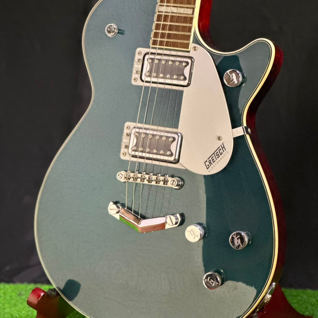 DISPLAY - Gretsch G5220 Electromatic Jet BT Single-Cut Guitar w/V-Stoptail, Jade Grey Metallic