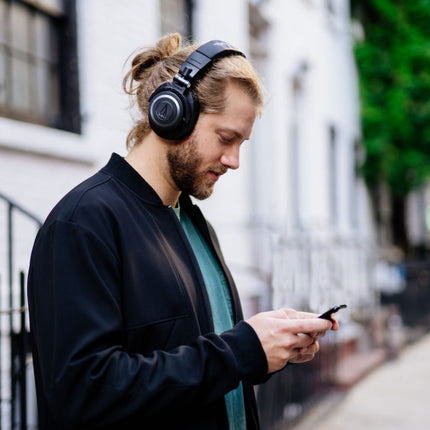 Audio Technica ATH-M50xBT2 Closed-back Studio Monitoring Headphones with Bluetooth (ATH M50xBT2 / M50xBT)