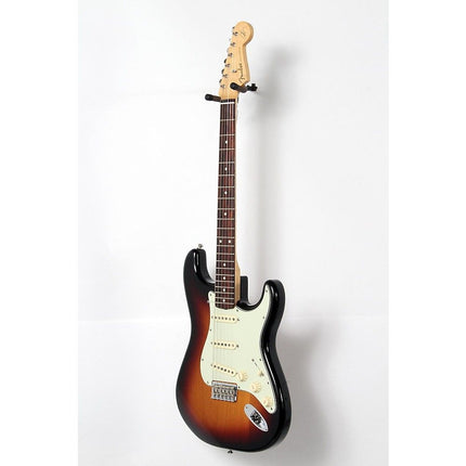 Fender Artist Robert Cray Stratocaster Guitar, Rosewood Fretboard with Deluxe Gig Bag - 3-Tone Sunburst