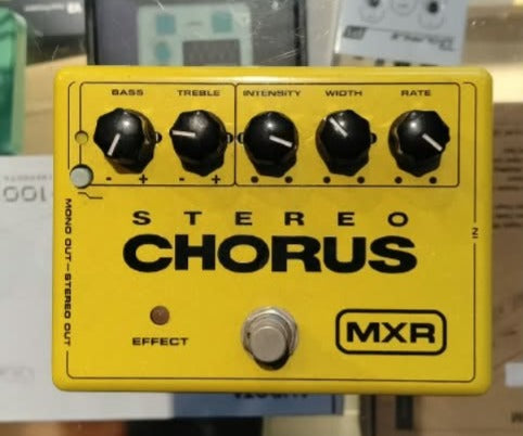 DISPLAY - MXR M134 Stereo Chorus Guitar Effects Pedal ( M-134 M 134 )