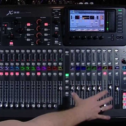 Behringer X32 Digital Mixer (X-32)