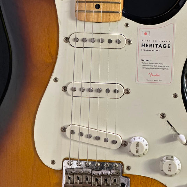 DISPLAY - Fender Japan Heritage 50s Stratocaster Electric Guitar, Maple Fretboard - 2-Tone Sunburst