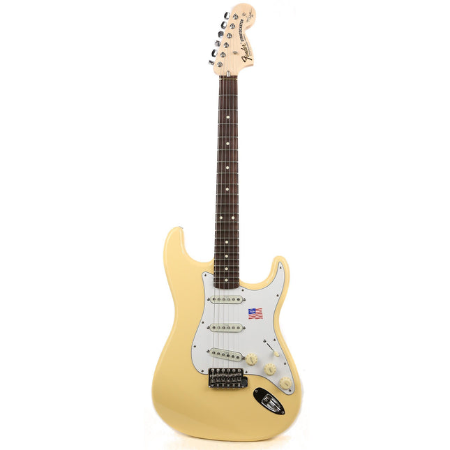 Fender Artist Yngwie Malmsteen Stratocaster Guitar, Scalloped Rosewood Fretboard with Hardshell Case - Vintage White