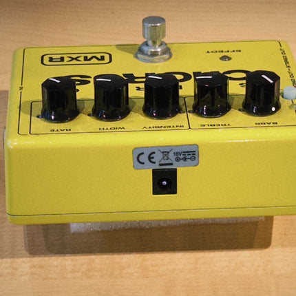 DISPLAY - MXR M134 Stereo Chorus Guitar Effects Pedal ( M-134 M 134 )