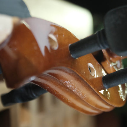 Kadenza V-002A 4/4 Solid Top Spruce Wood Violin w/HardBag, FB Ebony - ( V002A V 002A )