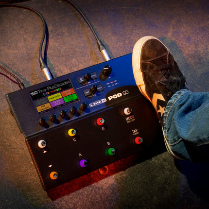 Line 6 POD Go Guitar Multi-effects Floor Processor with LMC Hard Case, String, Cable And Adaptor (LINE6 PODGO)