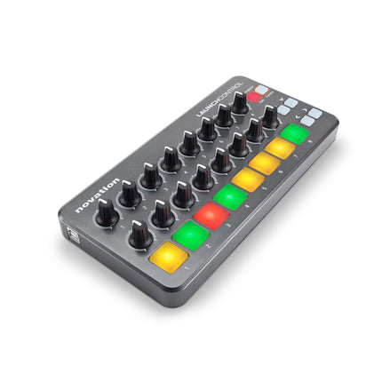 Novation Launch Control With 8 x Multicolor Backlit Buttons and 16 x Knobs