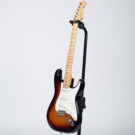 Fender Player Stratocaster Electric Guitar, Maple Fretboard - 3-Tone Sunburst
