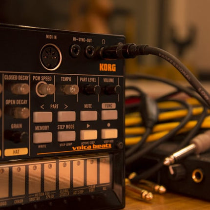 Korg Volca Beats Analog Drum Machine Midi Controller (VolcaBeats/Volca-Beats)