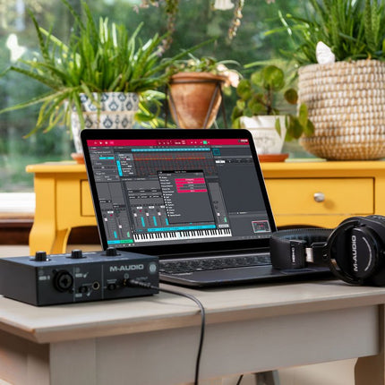 M-Audio M-Track Solo 2-in 2-out USB Audio Interface with 01 Mic Preamp (MTrack/MTrackSolo)