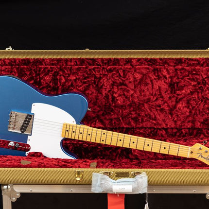 Fender Ltd Ed 70th Anniversary Esquire Electric Guitar, Maple Fretboard - Lake Placid Blue