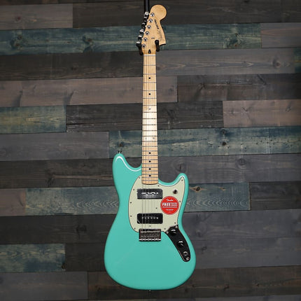 Fender Player Mustang 90 Electric Guitar, Maple Fretboard - Seafoam Green