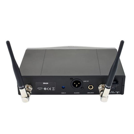 AKG WMS420 Vocal Set Professional Wireless Microphone System, Handheld Mic (WMS-420/WMS 420)