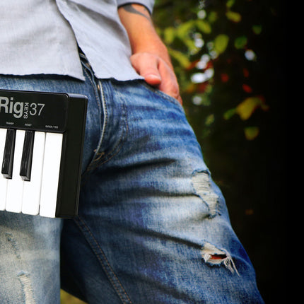 IK Multimedia iRig Keys 37 Mini - 37 Mini-key USB controller for Mac/PC - Black (Keys37/Keys-37)
