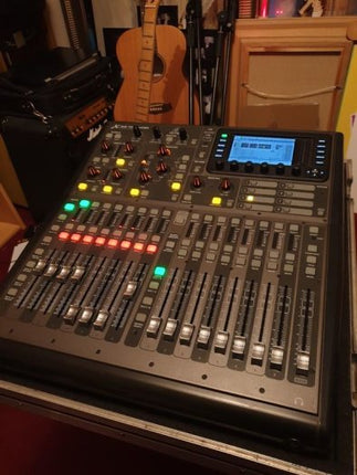 Behringer X32 Producer Digital Mixer (X-32)