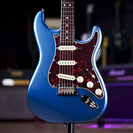 Fender Ltd Ed American Professional II Stratocaster Electric Guitar, RW FB, Lake Placid Blue