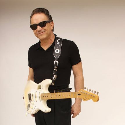 Fender Artist Jimmie Vaughan Tex Mex Stratocaster Guitar, Maple Fretboard with Deluxe Gig Bag - Olympic White