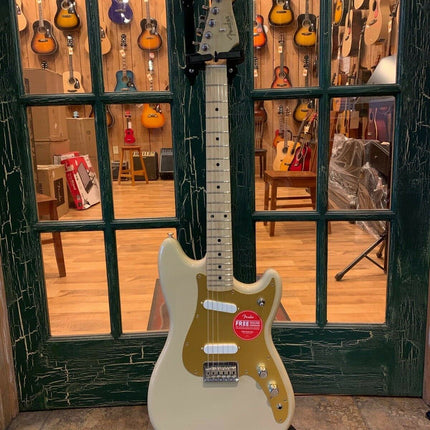 Fender Player Duo-Sonic Electric Guitar, Maple Fretboard - Dessert Sand