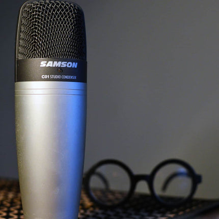 Samson C01/SR850 - Condenser Mic with SR850 Headphones (C-01/SR-850)