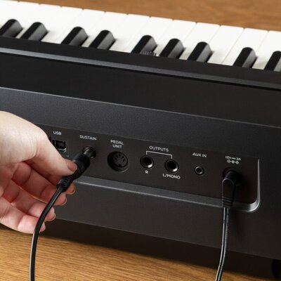 Alesis Prestige Artist 88-Key Digital Piano with Graded Hammer Action Keys