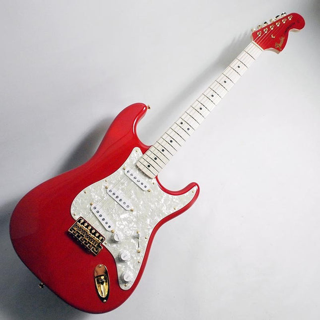 Fender Japan Scandal Mami Signature SSS Stratocaster Electric Guitar, Maple Fretboard with FREE Gig Bag - Glossy Red