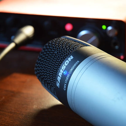 Samson C01/SR850 - Condenser Mic with SR850 Headphones (C-01/SR-850)