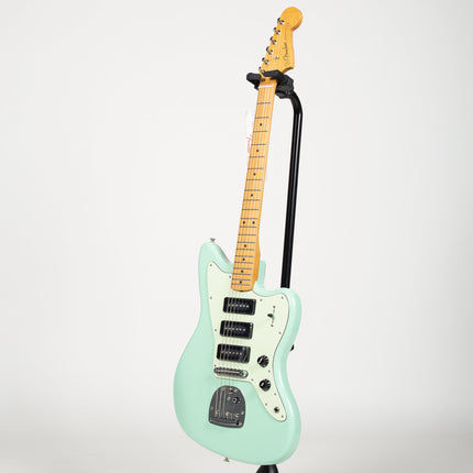 Fender Noventa Jazzmaster Electric Guitar, Maple Fretboard - Surf Green