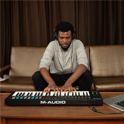 M-Audio Oxygen Pro 61 61-key Keyboard Controller (OxygenPro-61/Oxygen61)