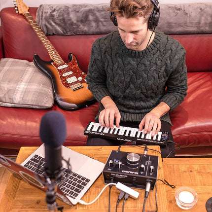 M-Audio Keystation Mini 32 Mk3 - 32-Key Portable Keyboard Controller (Keystation-32/Keystation32)