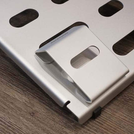 MONO Pedalboard Rise - Silver (PFX-PB-R-SLV)