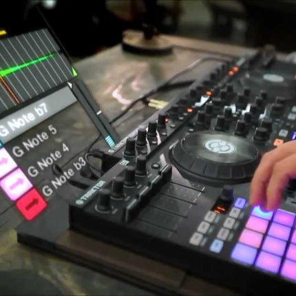 Native Instruments Traktor Kontrol F1 Remix Deck Controller