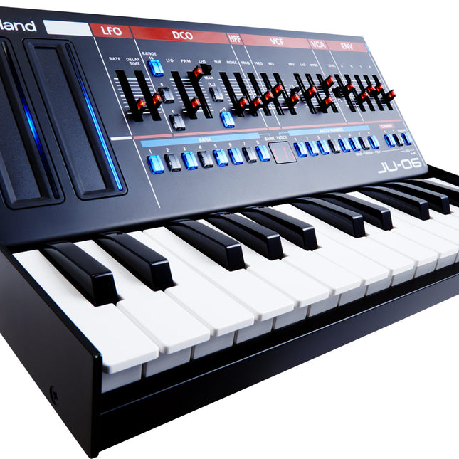 Roland JU-06 - Sound Synthesizer Module (JU06/JU 06)