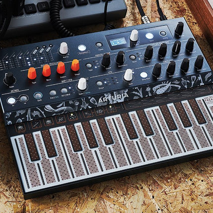 Arturia Microfreak Hybrid Synthesizer