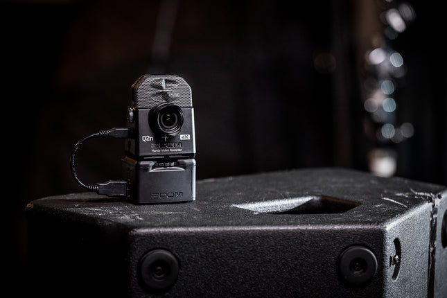 Zoom Q2n-4K - Handy Video Recorder (Q2N4K/Q2N)